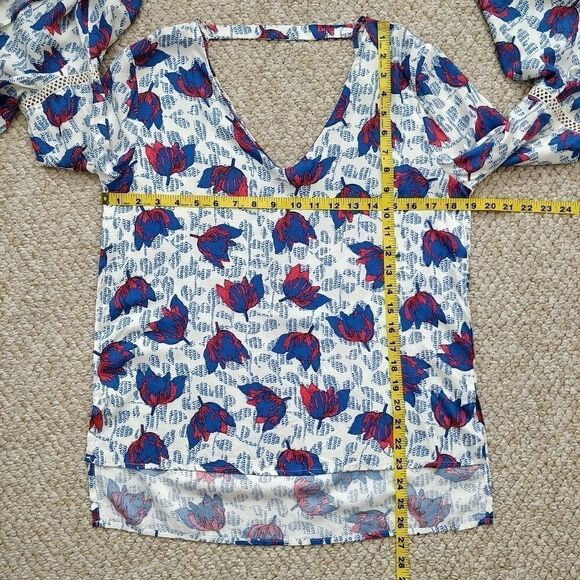 Hazel double v-neck bell sleeves blouse sz S - Picture 3 of 9